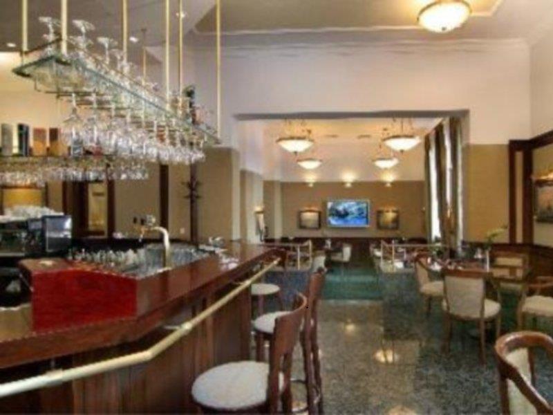ブティック ホテル セブン デイズ プラハ レストラン 写真